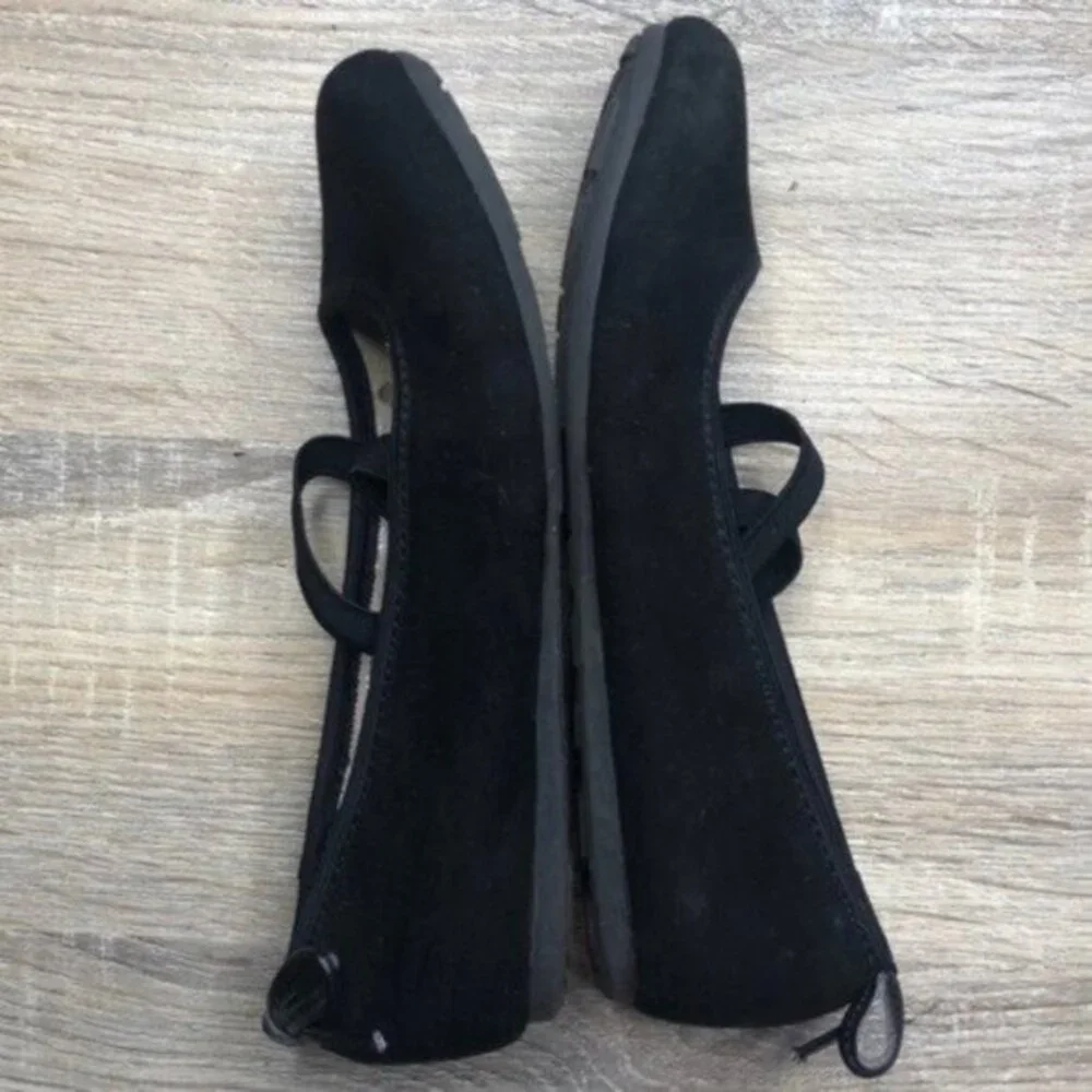 Stuart Weitzman these stuart